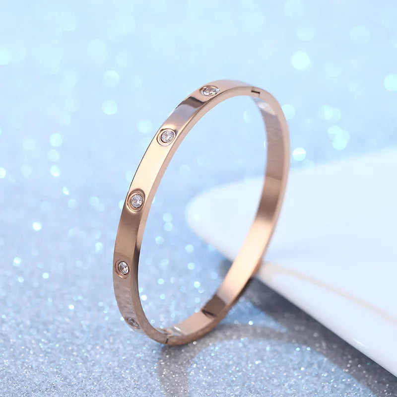 Men's Fashion Sparkling Bangle Bracelet Gold Love Bracelet Light Luxury Ins Hand Jewelry Gift for Women Men